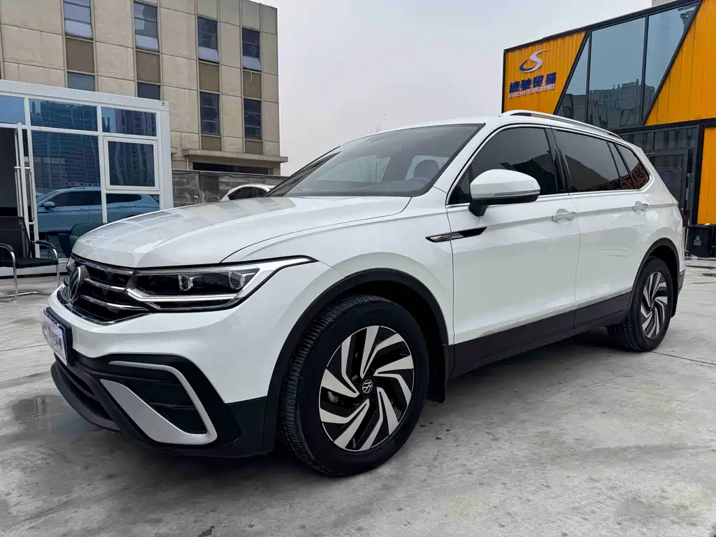 Volkswagen Tiguan L 2022