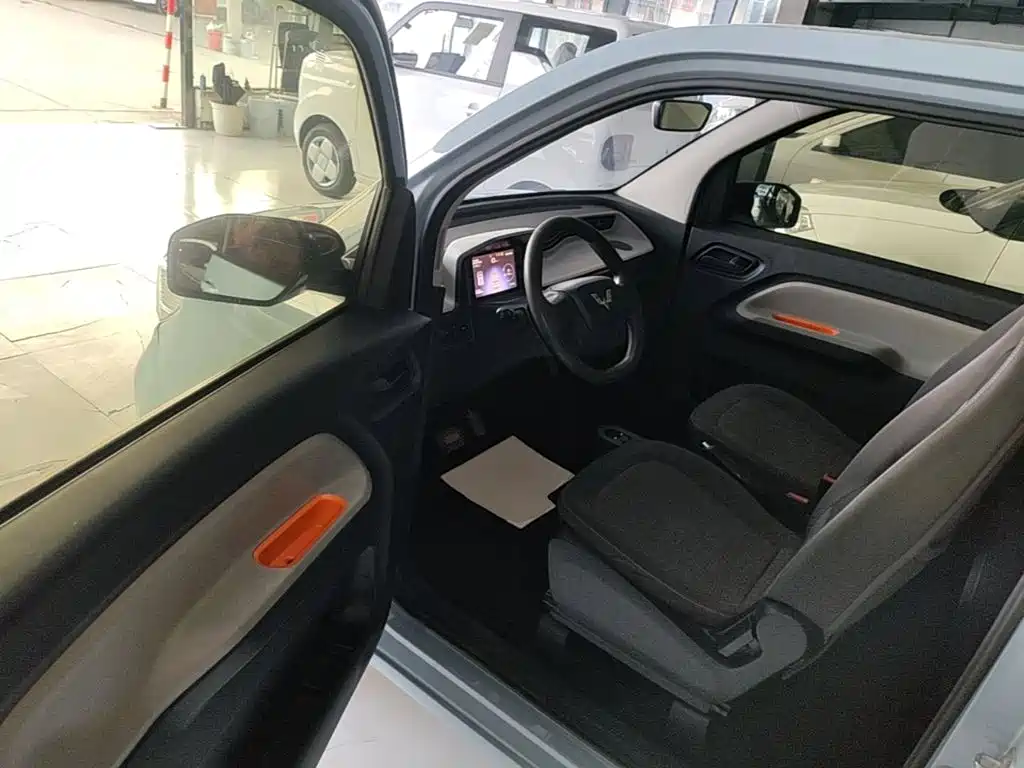 Wuling MINIEV — миниатюра 16