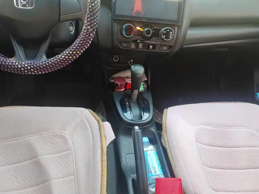 Honda Fit — миниатюра 16