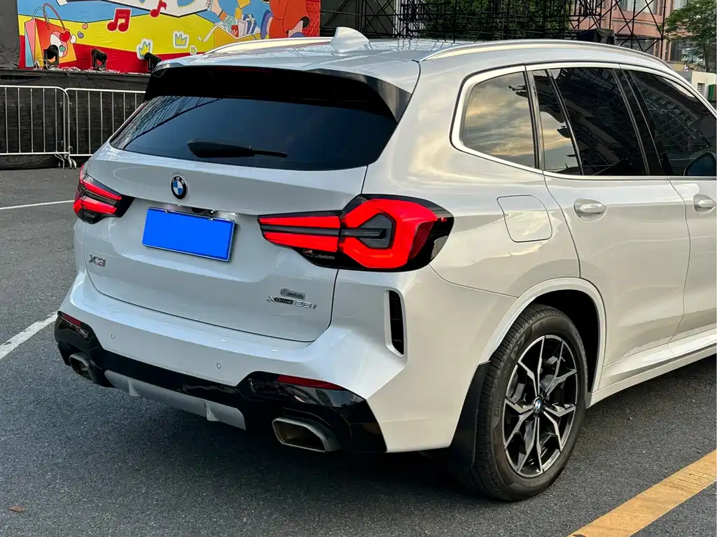 BMW X3 — миниатюра 9