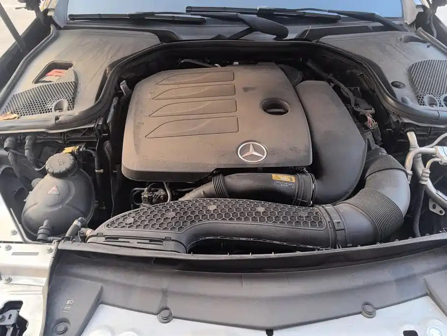 Mercedes-Benz E-Class — миниатюра 10