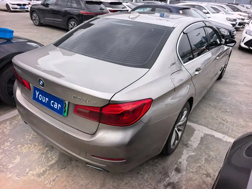 BMW 5 Series New Energy — миниатюра 6