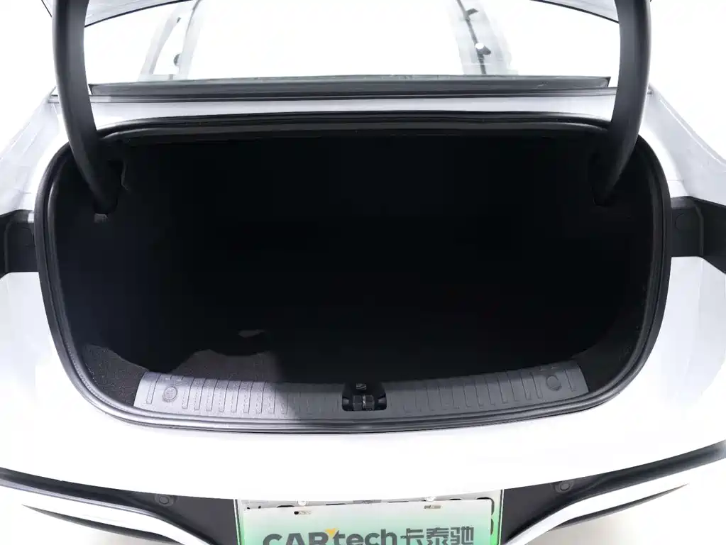 BYD SEAL 06 NEW ENERGY