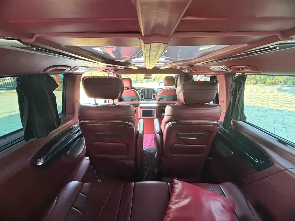 Mercedes-Benz Vito — миниатюра 11