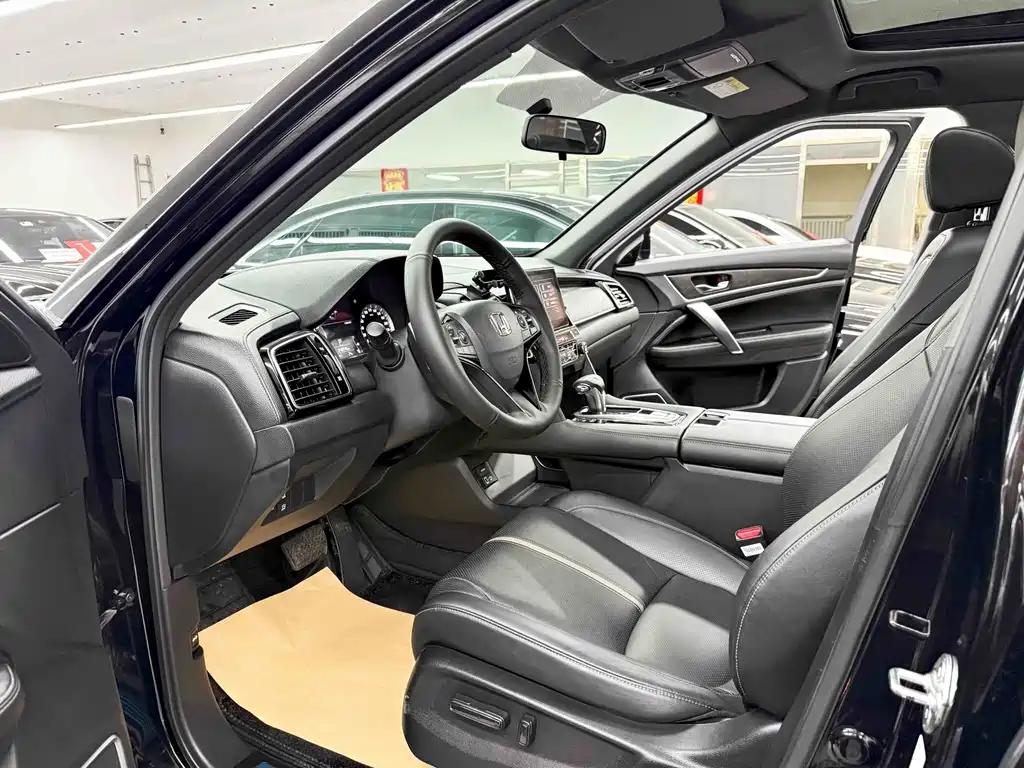 Honda UR-V 2020 240TURBO