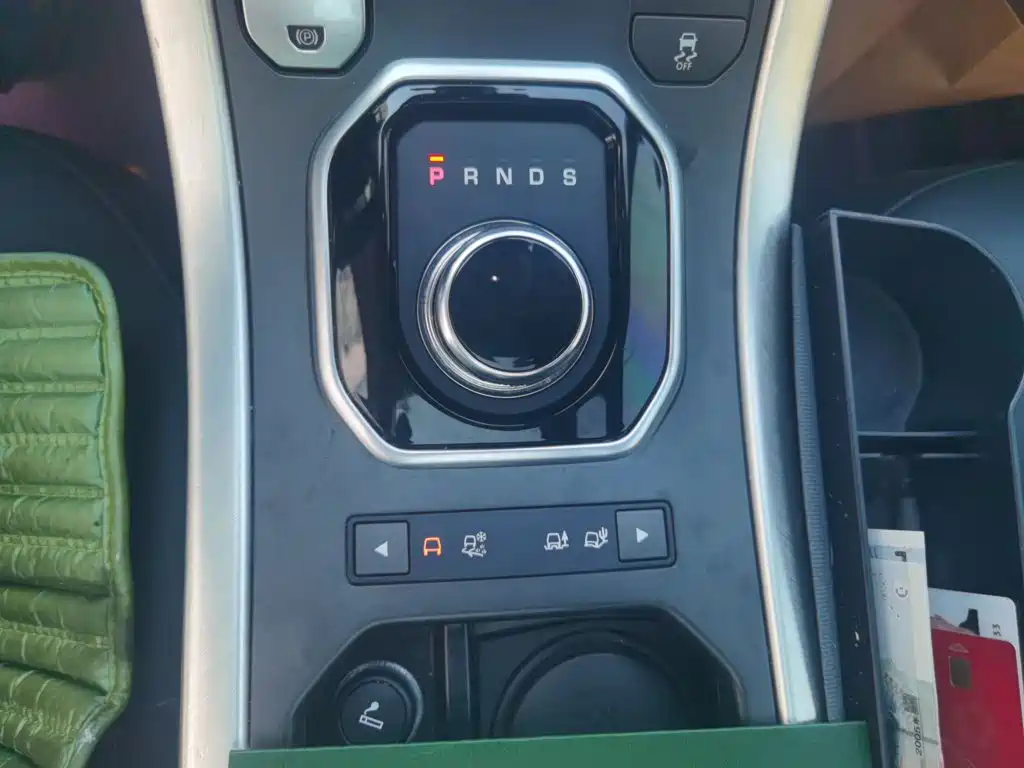 Land Rover Evoque — миниатюра 10