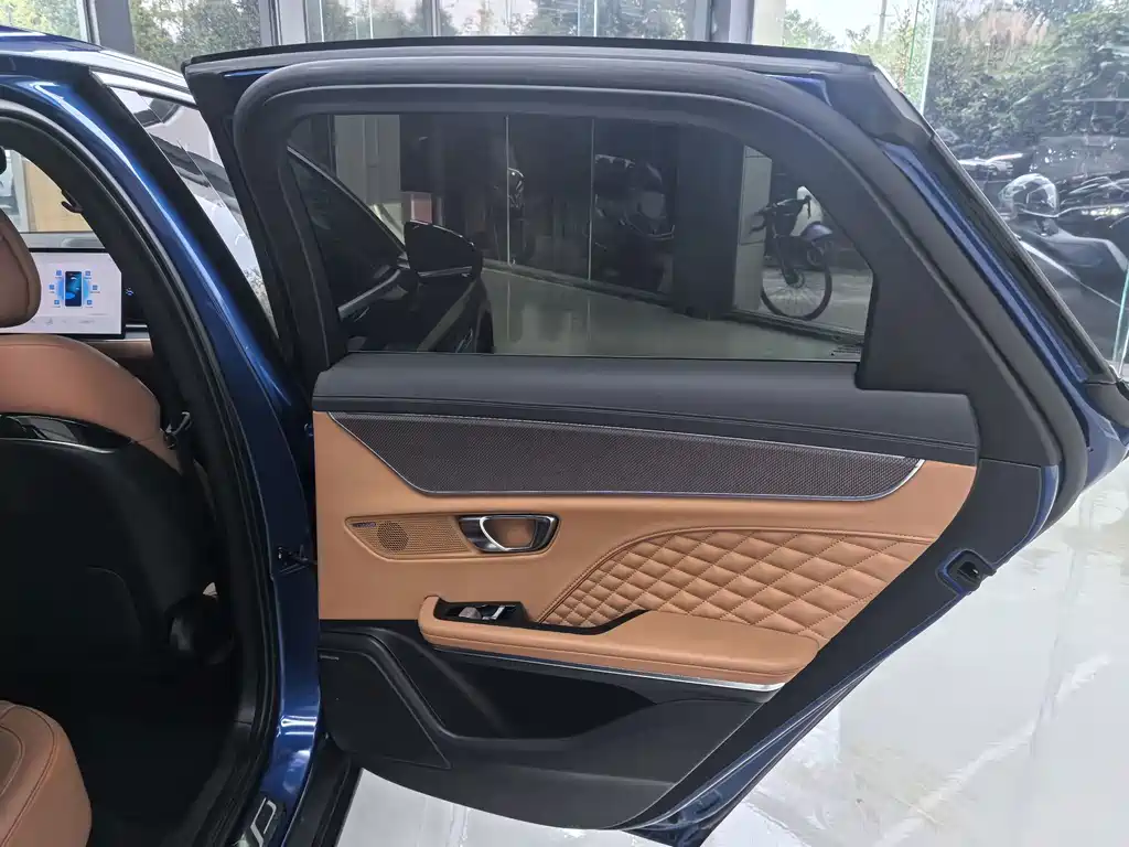 BYD Han — миниатюра 19