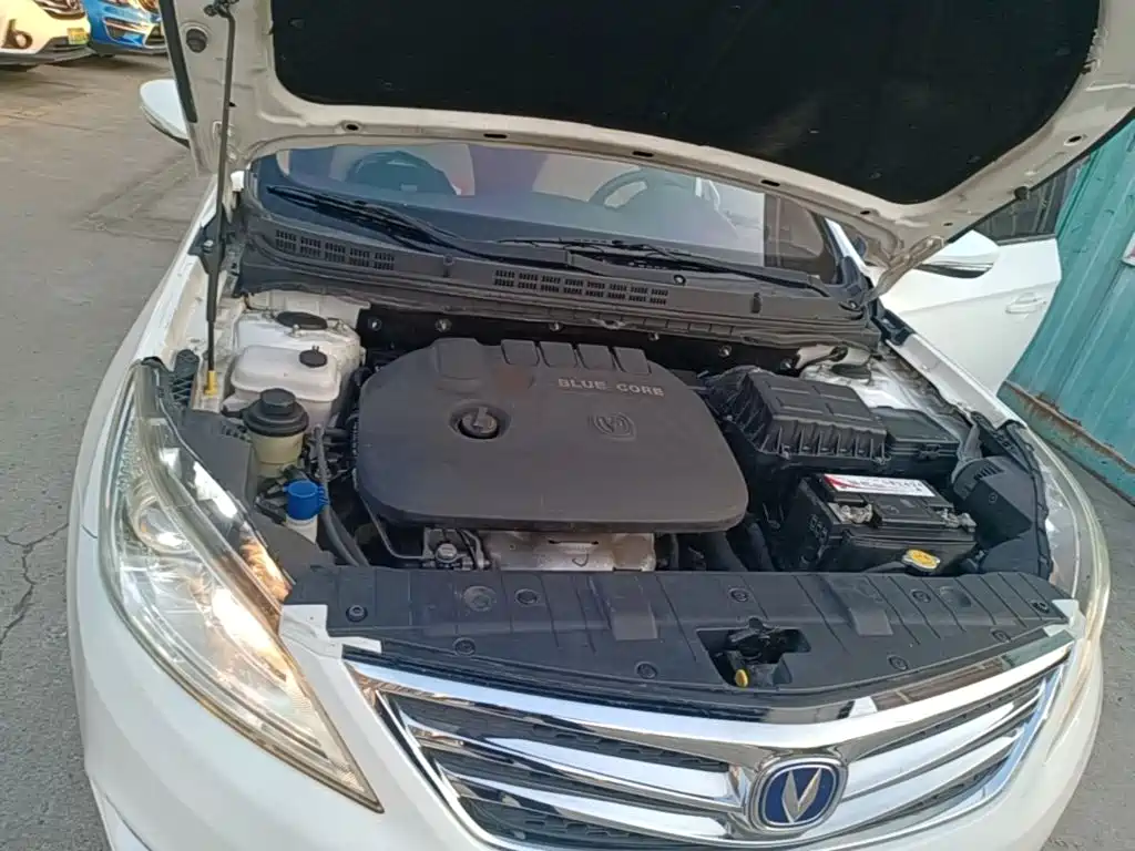 Changan Eado — миниатюра 20