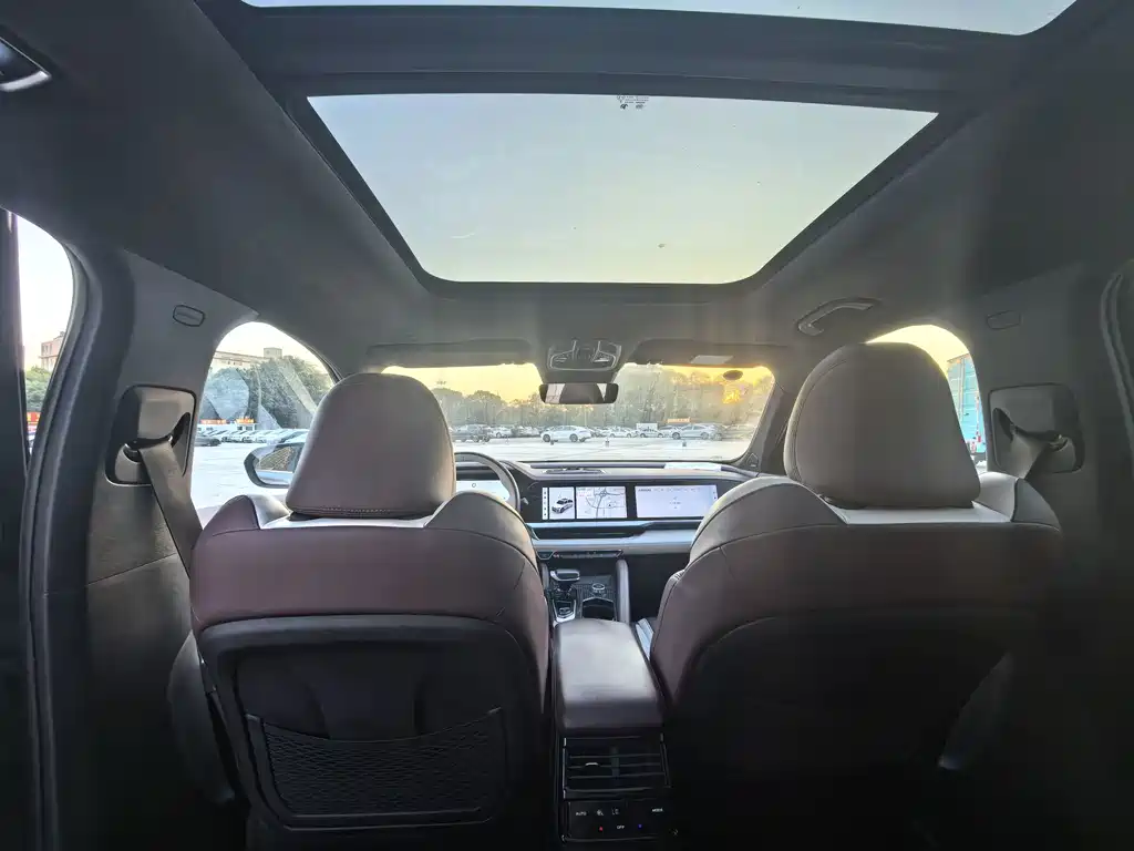Geely Xingyue L — миниатюра 14