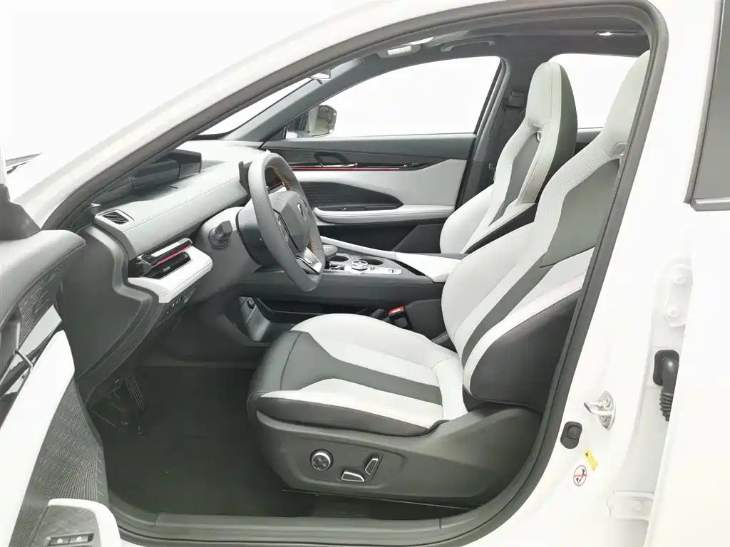 CHANGAN UNI V SMART IDD