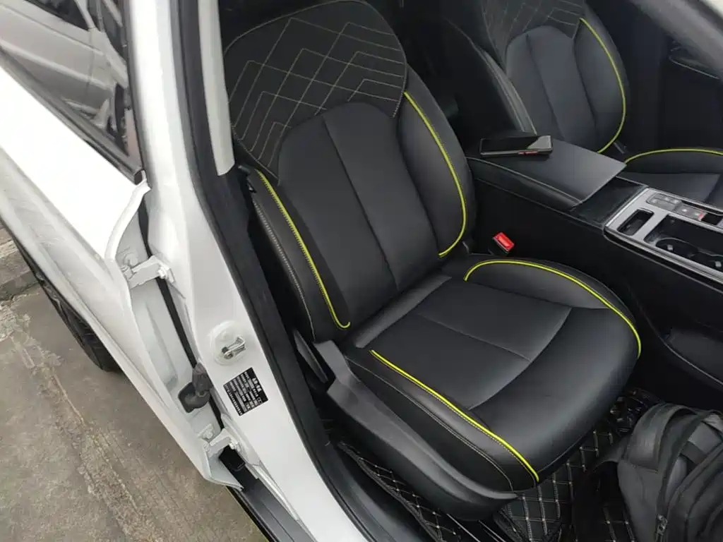 Roewe RX5 — миниатюра 25