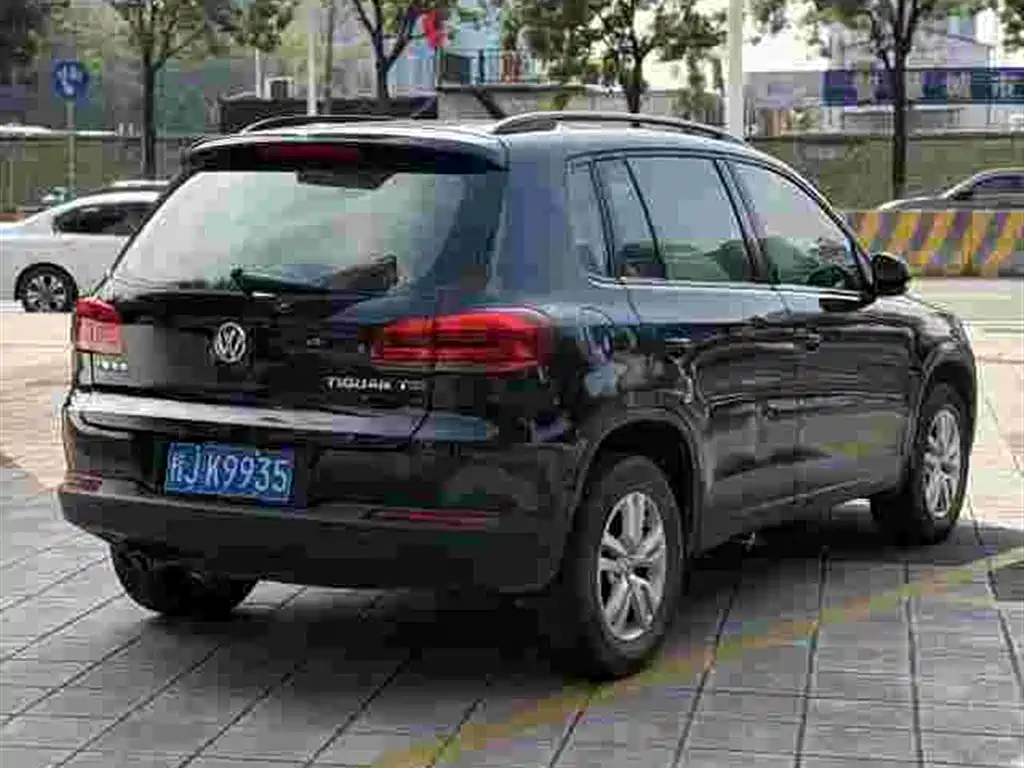 Volkswagen Tiguan — миниатюра 4
