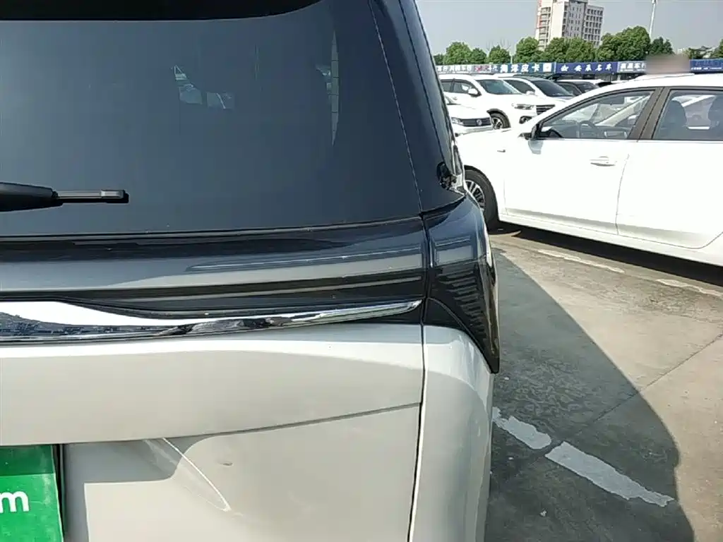 Buick GL8 2024 7 мест