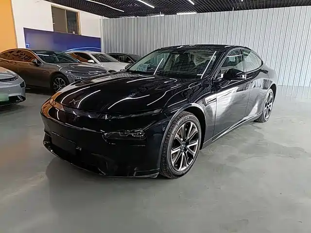 2022 Xpeng P7