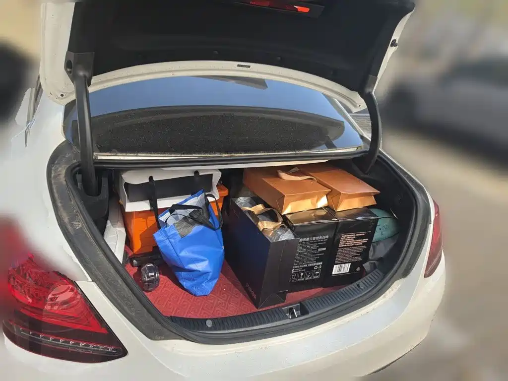 Mercedes-Benz C-Class — миниатюра 10