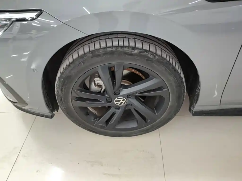Volkswagen Golf — миниатюра 23