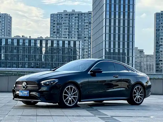 MERCEDES BENZ E CLASS