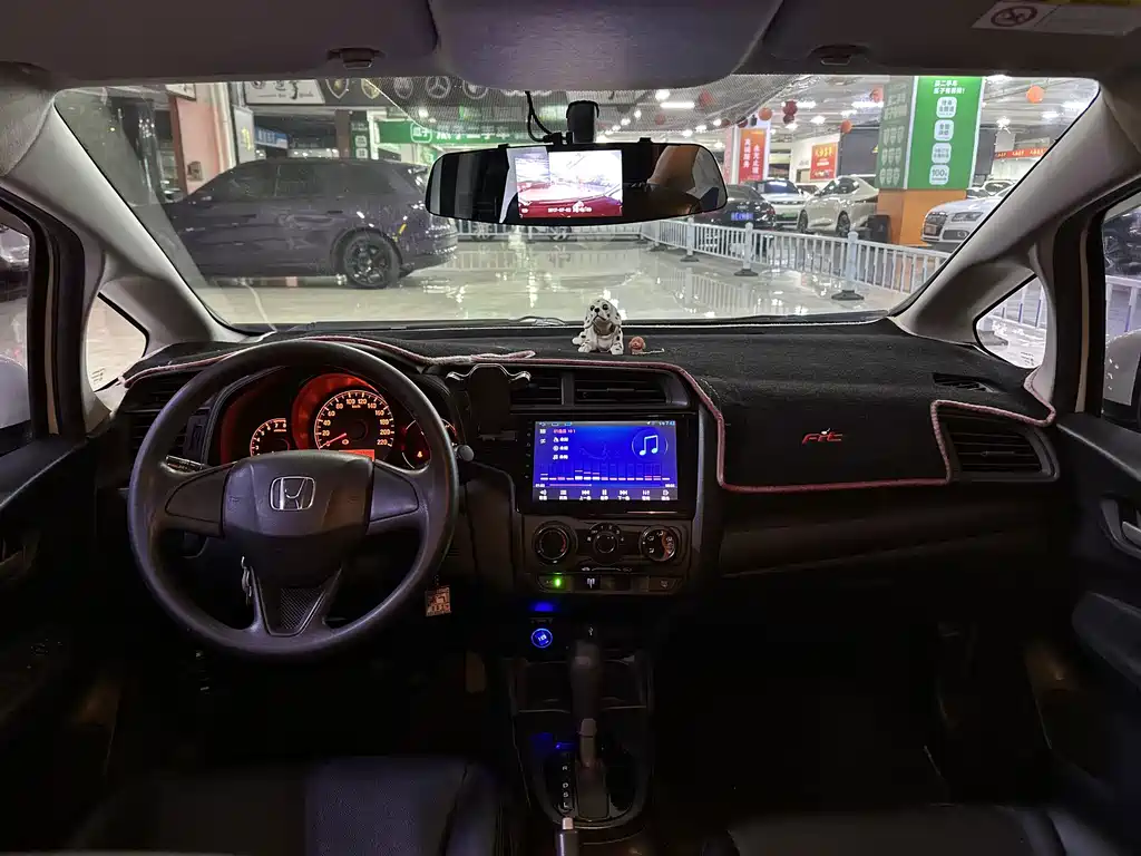 Honda Fit — миниатюра 5