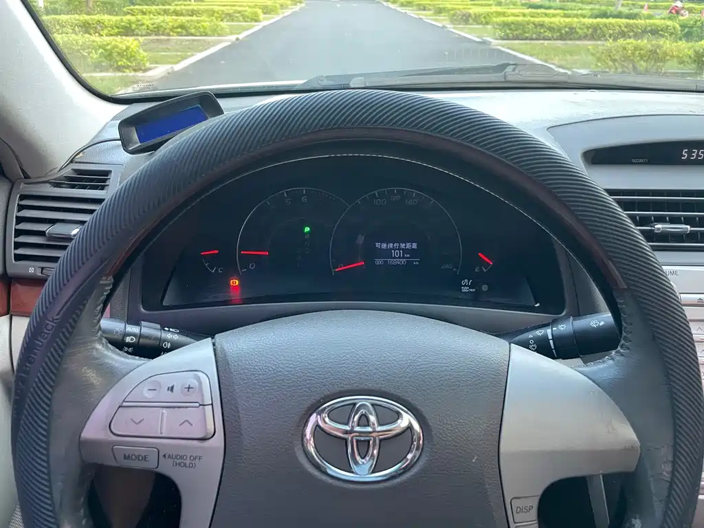 Toyota Camry — миниатюра 15