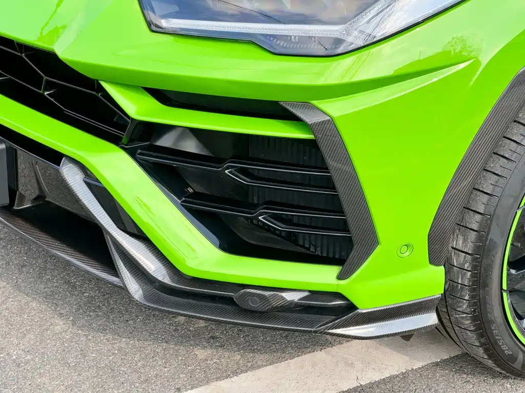 Lamborghini Urus — миниатюра 9