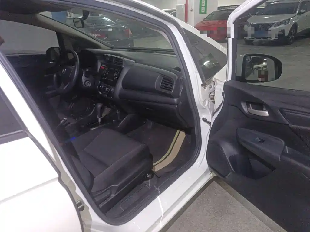 Honda Fit — миниатюра 19