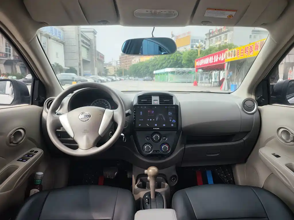 Nissan Sunny — миниатюра 12