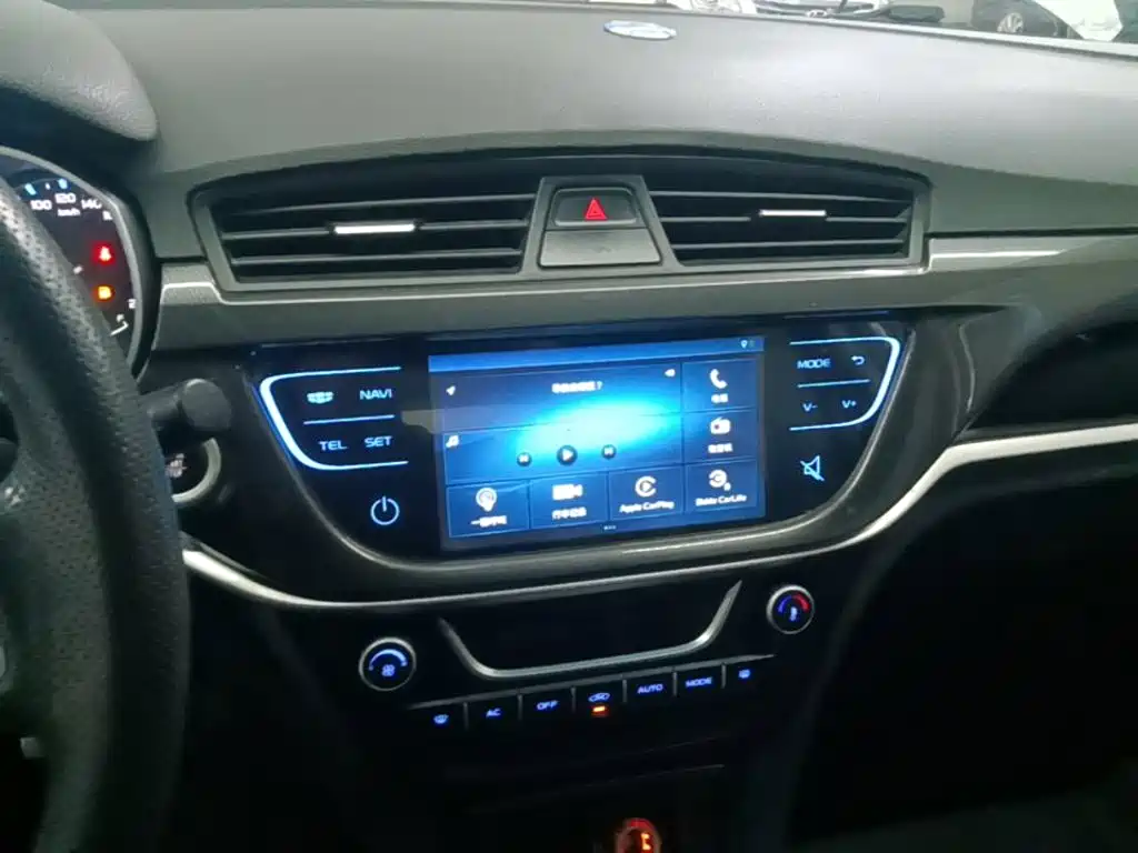 Geely Emgrand — миниатюра 13