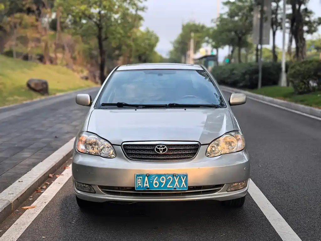 Toyota Corolla — миниатюра 5