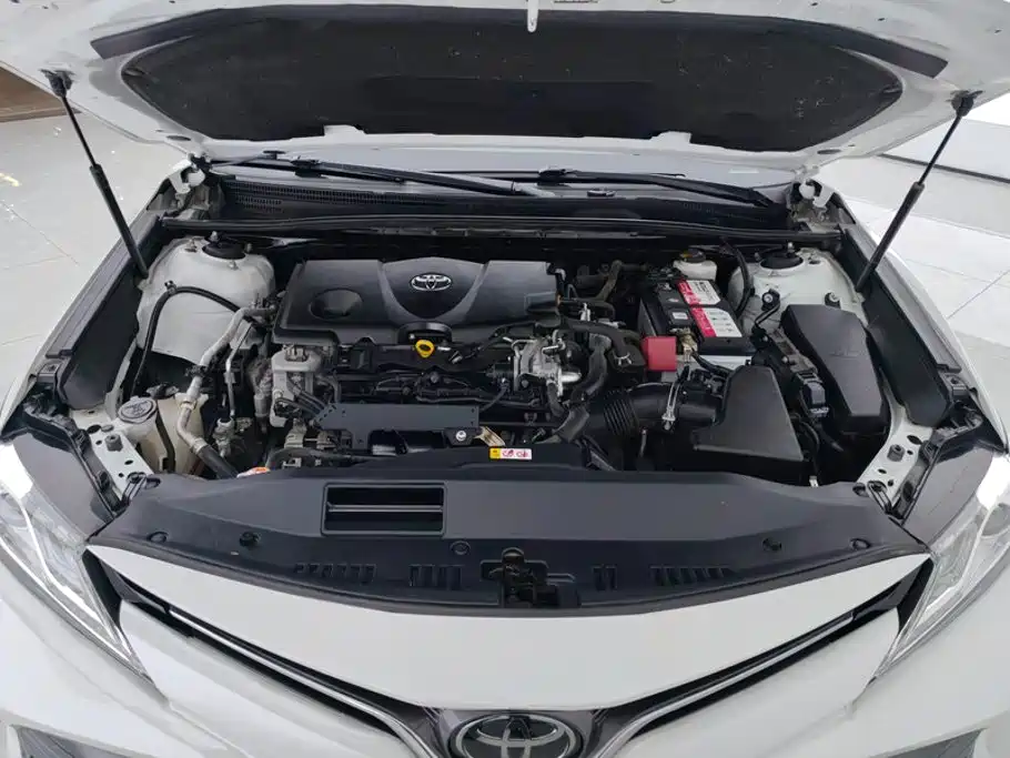 Toyota Camry — миниатюра 10