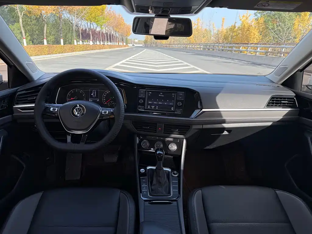 Volkswagen Sagitar — миниатюра 5