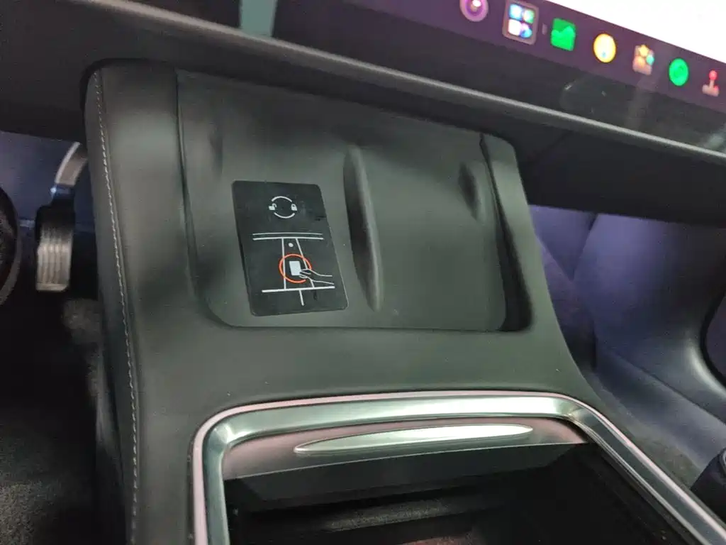 Tesla Model 3 — миниатюра 9