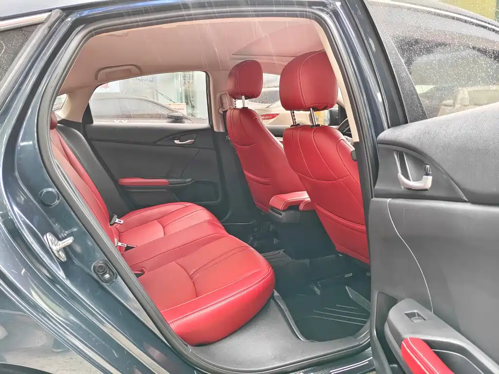 Honda Civic — миниатюра 8