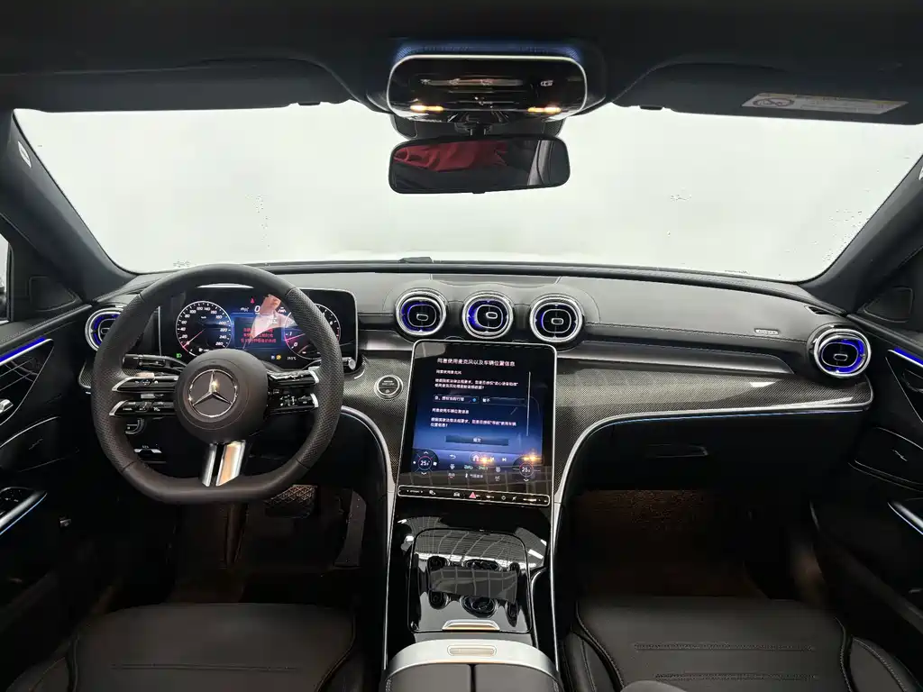 Mercedes-Benz C-Class — миниатюра 13