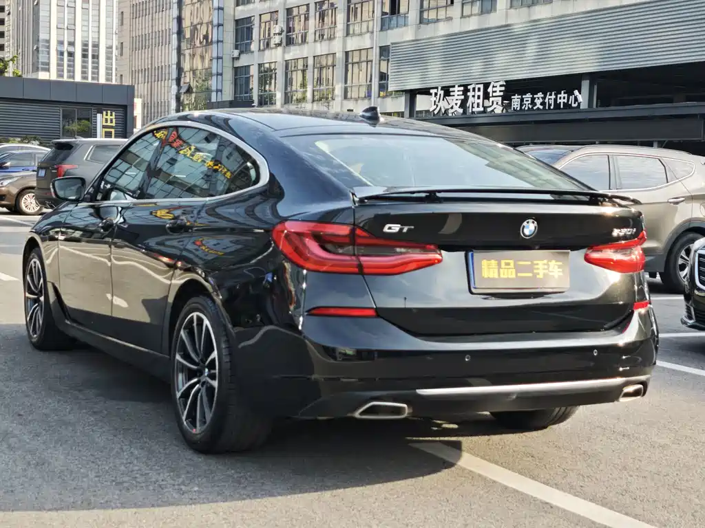 BMW 6 Series GT — миниатюра 6
