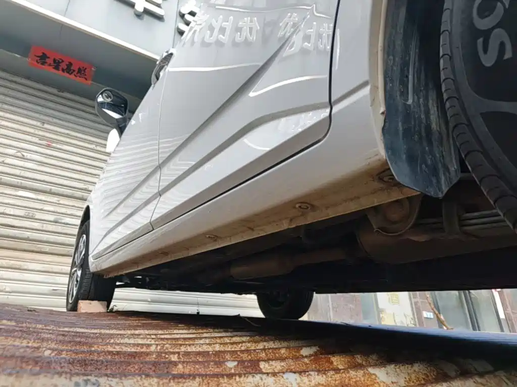 Wuling Hongguang PLUS — миниатюра 22