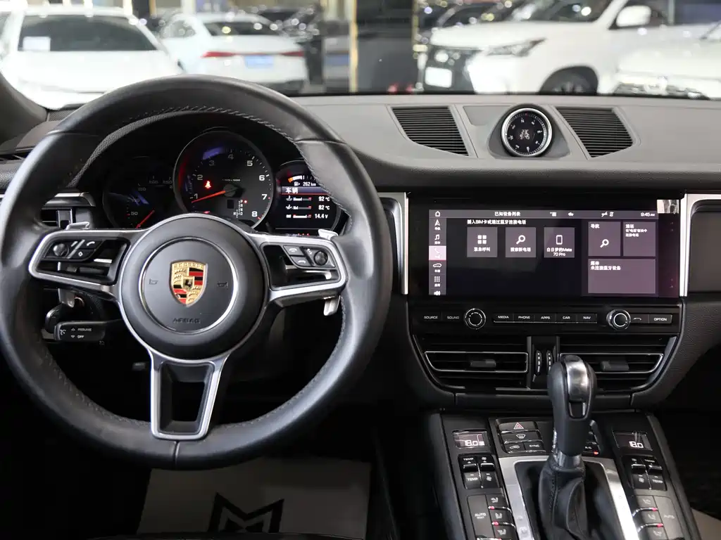 Porsche Macan — миниатюра 12