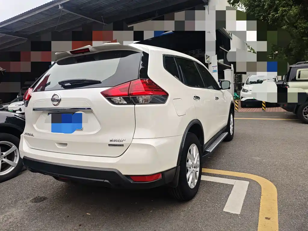 Nissan X-Trail — миниатюра 7