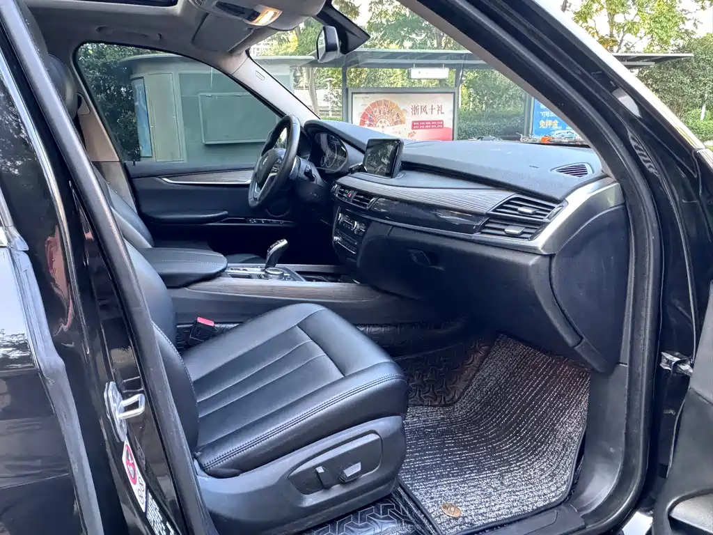 BMW X5 (Import) — миниатюра 12
