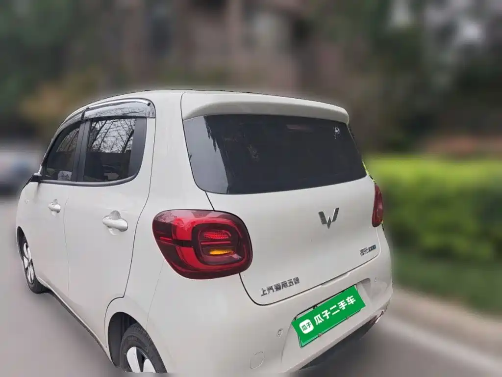 Wuling MINIEV — миниатюра 4