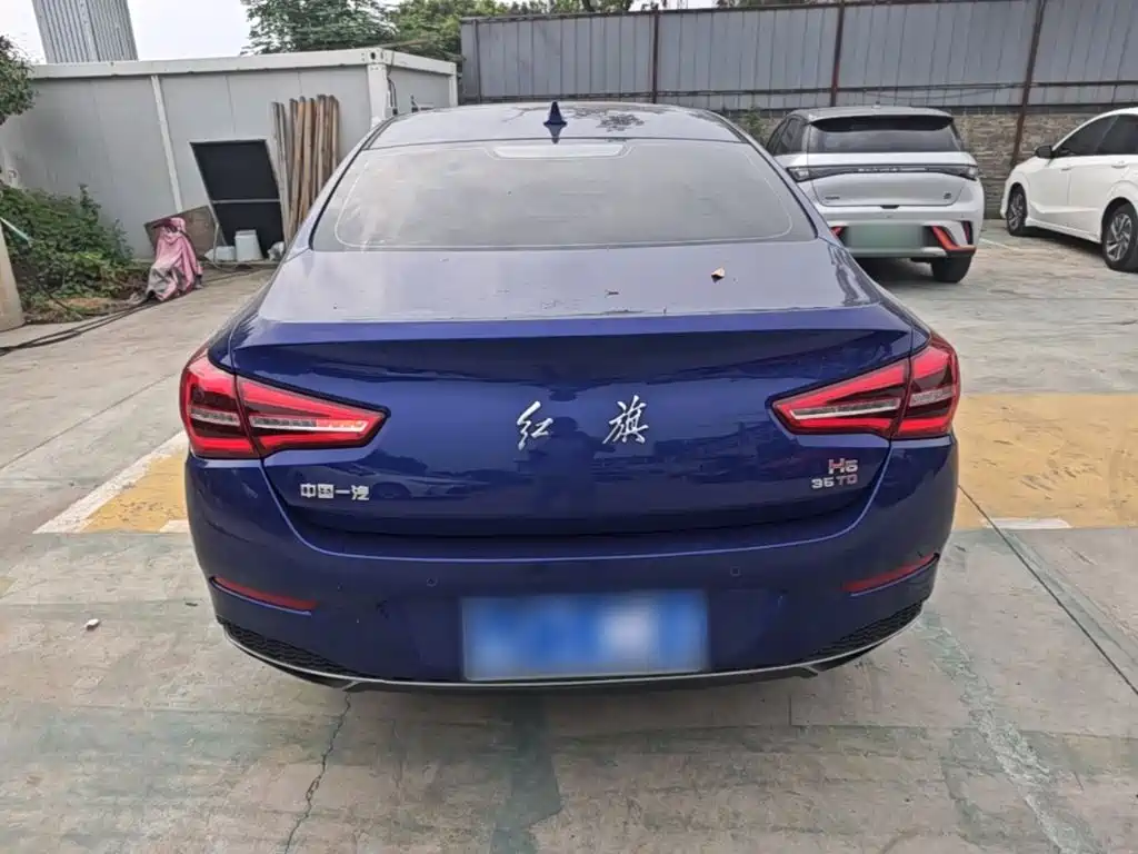 Hongqi Hongqi H5 — миниатюра 6