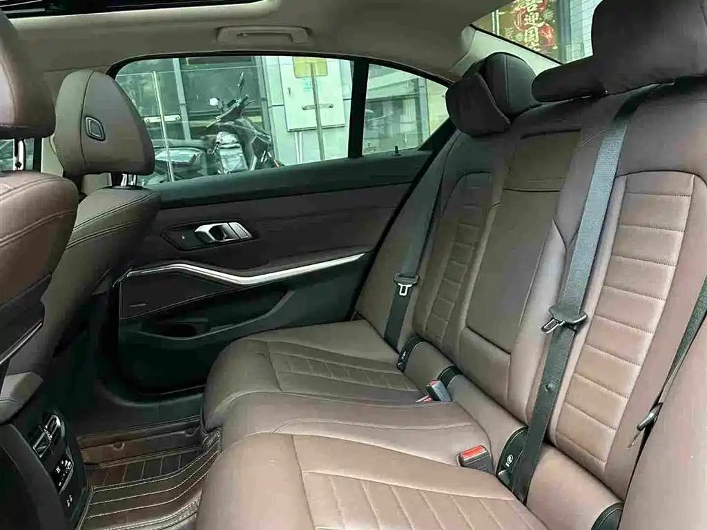 BMW 3 Series — миниатюра 10