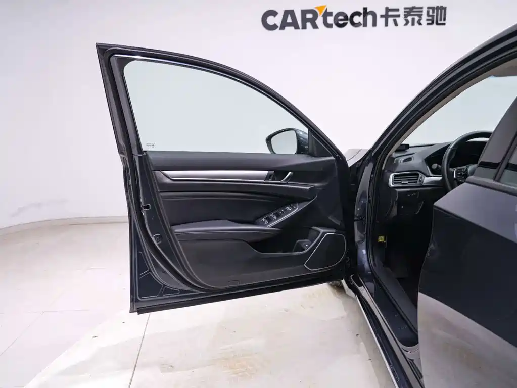 Honda Accord — миниатюра 14