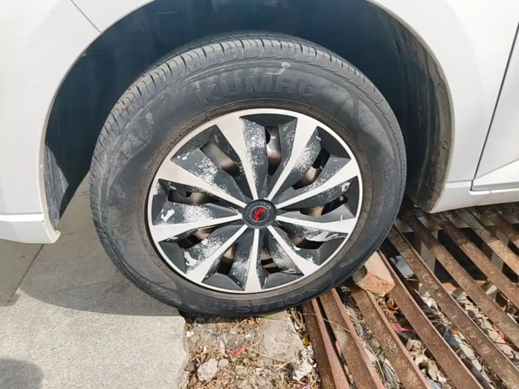 Wuling Hongguang PLUS — миниатюра 23