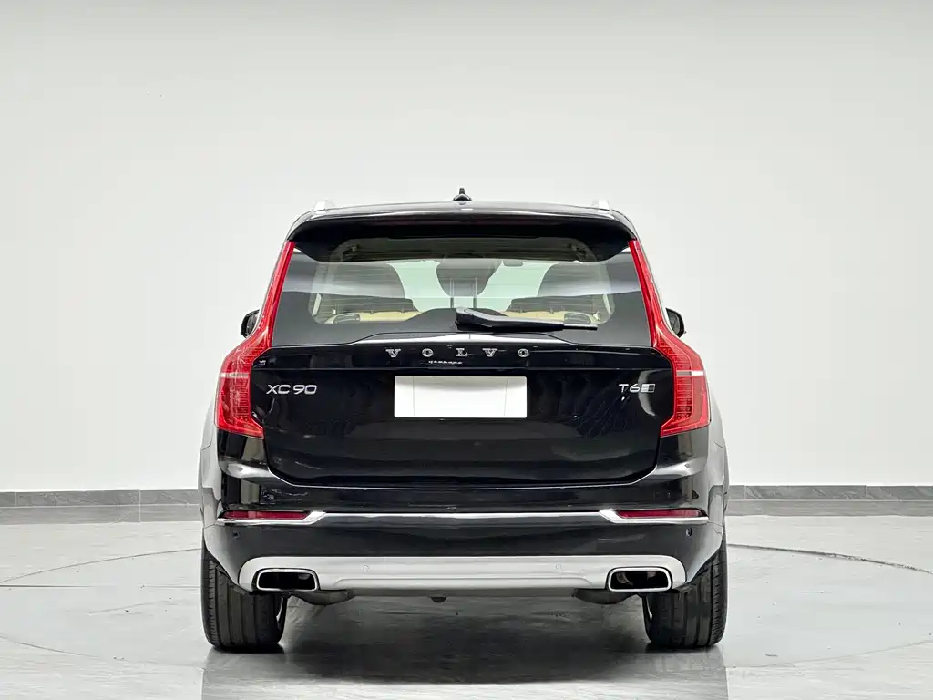 Volvo XC90 — миниатюра 7