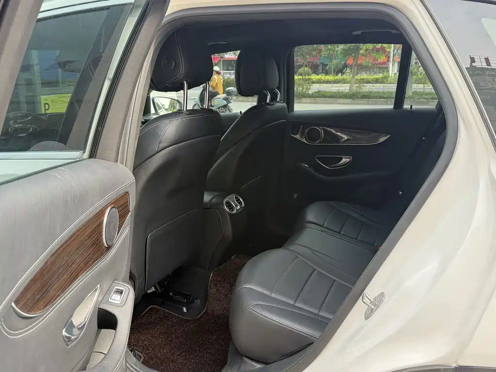 Mercedes-Benz GLC — миниатюра 7