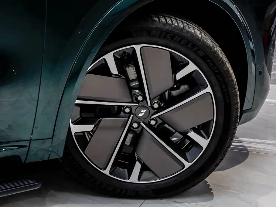 Li Auto Li L9 — миниатюра 8