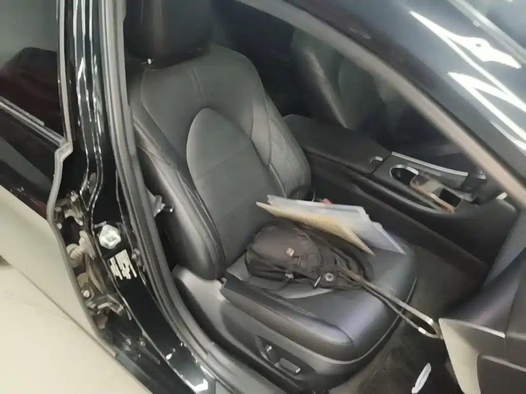 Toyota Avalon — миниатюра 25