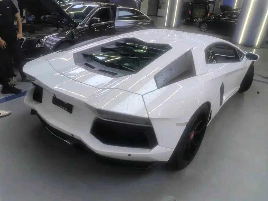 Lamborghini Aventador 2011 LP 700-4