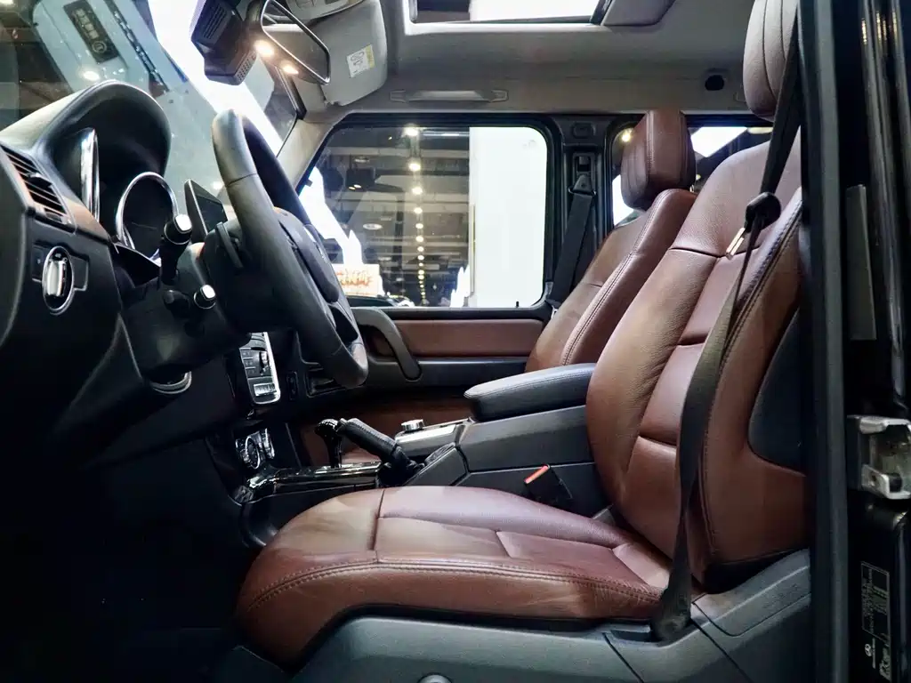 Mercedes-Benz G-Class — миниатюра 12
