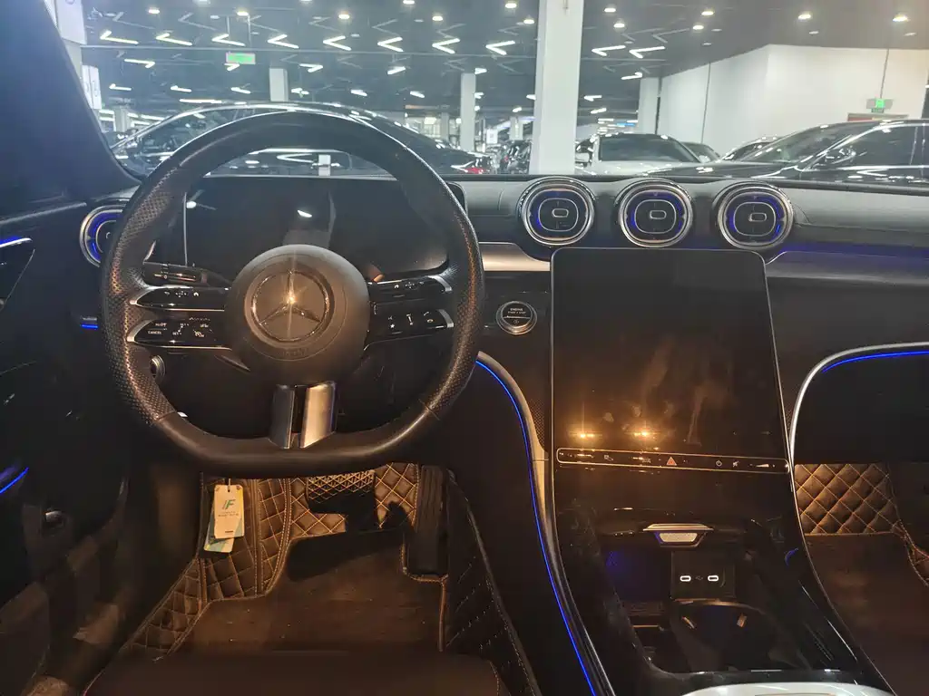 Mercedes-Benz C-Class — миниатюра 15
